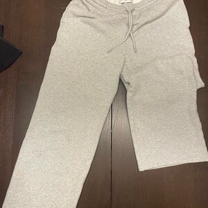 Aritzia women’s Light Gray boyfriend fit sweatpants